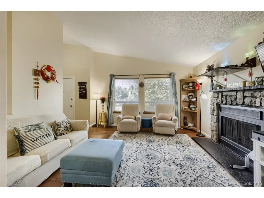 944 S Uravan St, Aurora, CO 80017 - #3