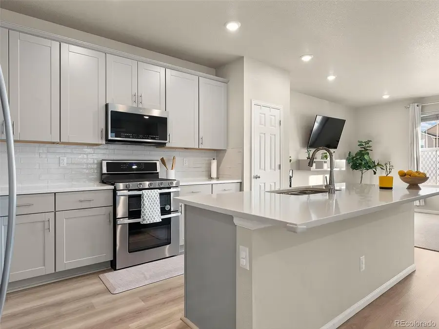 940 Morning Glory Rd, Henderson, CO 80640 - #2