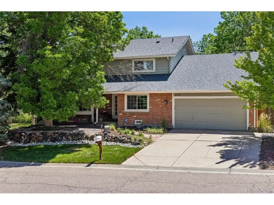 8070 S Monaco Cir, Centennial, CO 80112 - #2