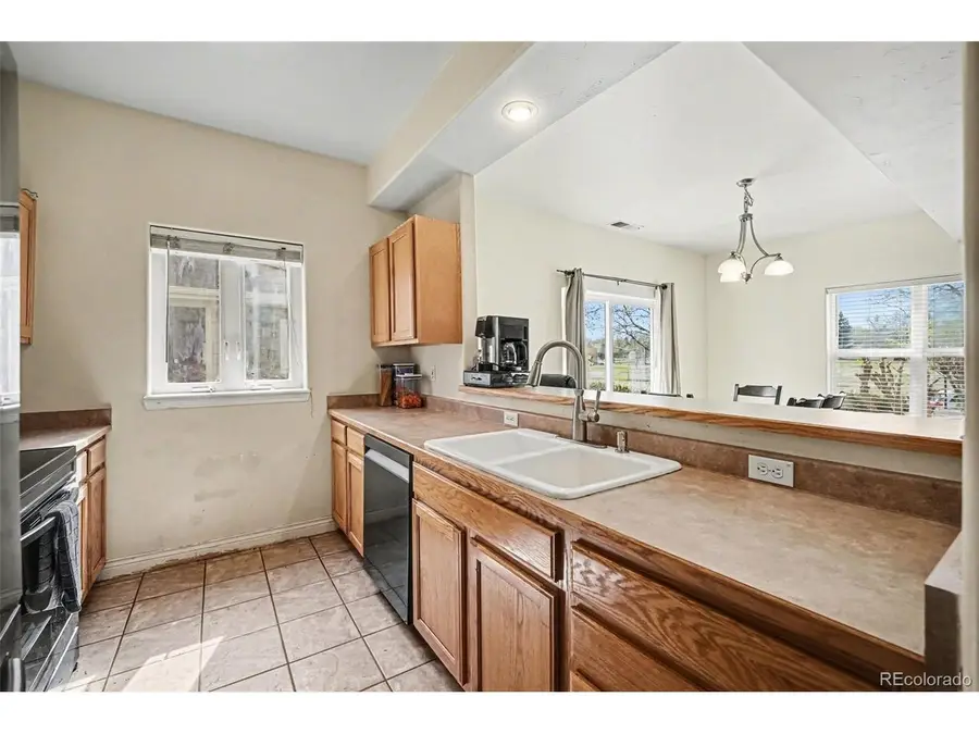 1565 Roseanna Dr, Northglenn, CO 80234 - #3
