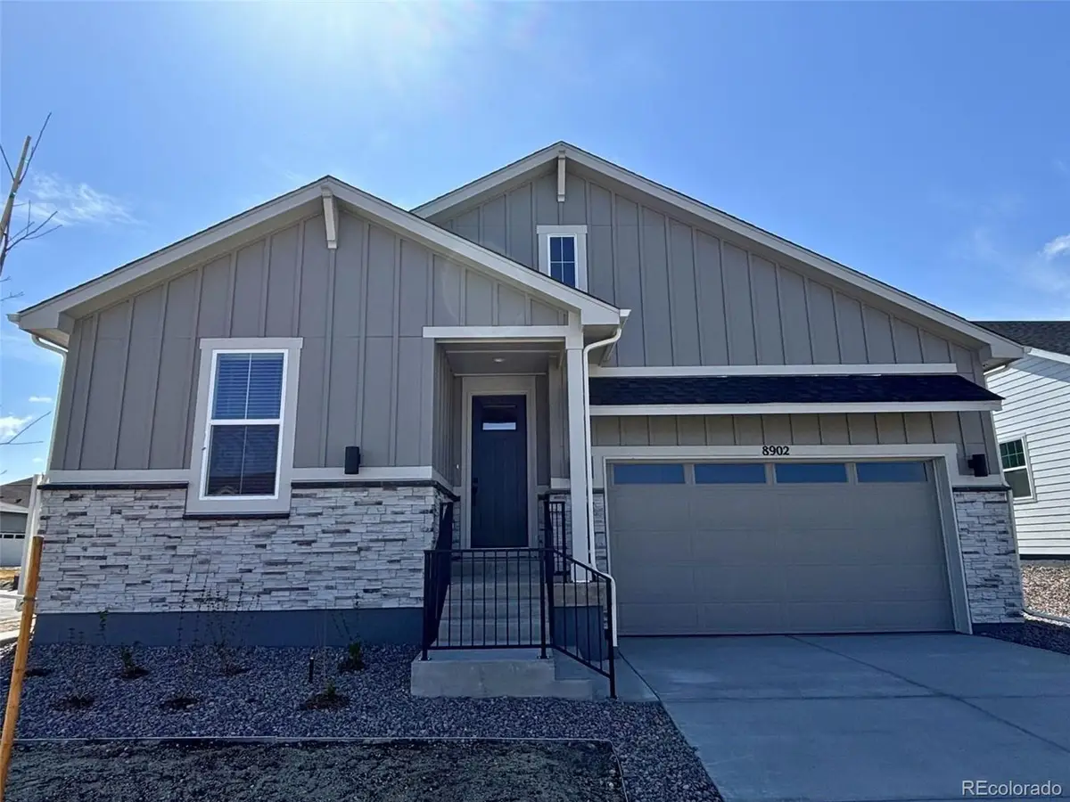 8902 S Riviera Way, Aurora, CO 80016 - #1