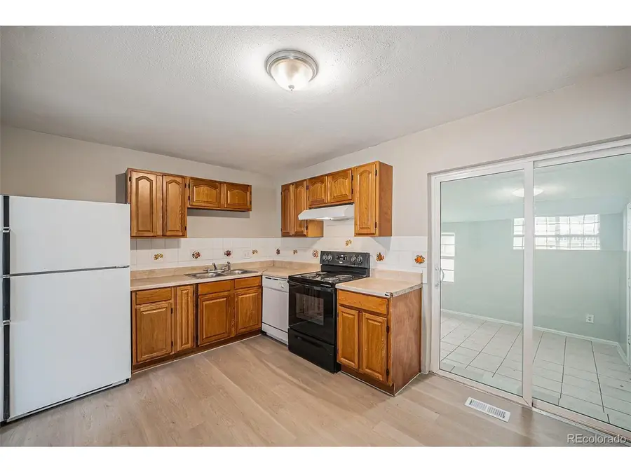 13192 Maxwell Pl, Denver, CO 80239 - #3