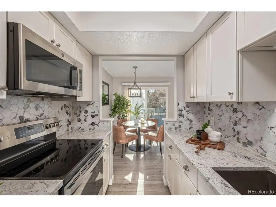 1342 S Cathay Ct #104, Aurora, CO 80017 - Image #2
