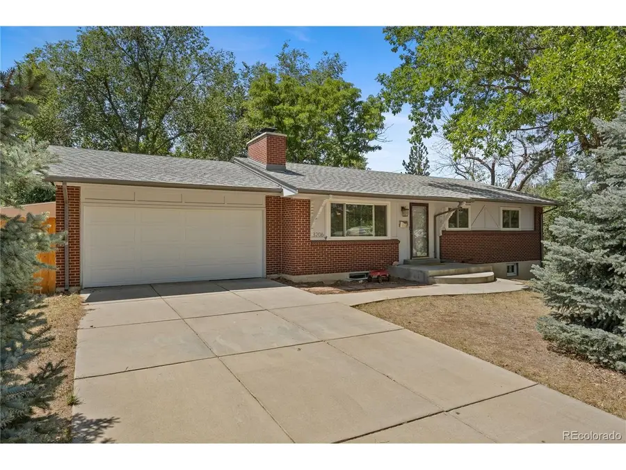 8206 E Lehigh Ave, Denver, CO 80237 - #3