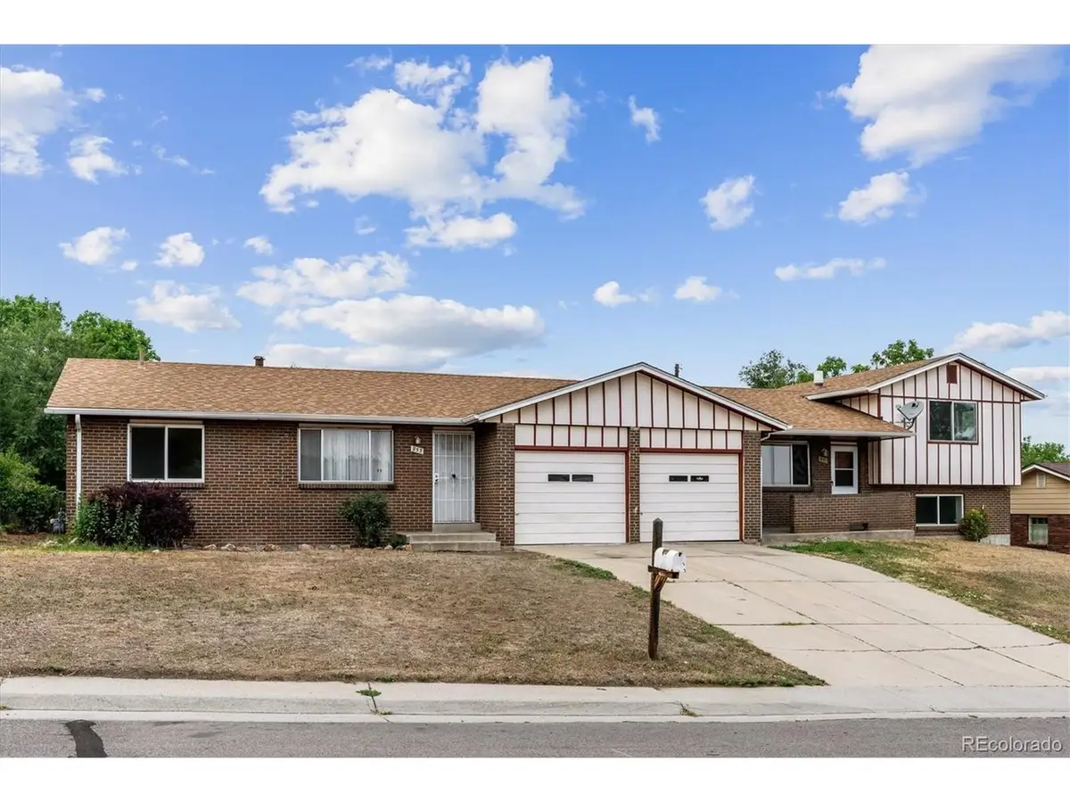 953 S Yarrow St, Lakewood, CO 80226 - #1