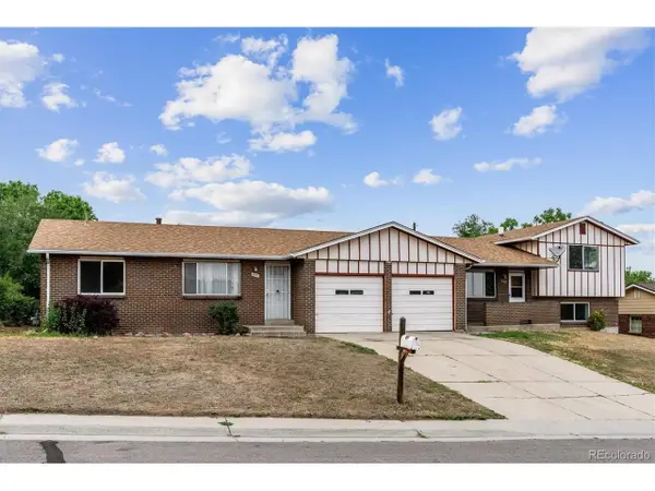 953 S Yarrow St, Lakewood, CO 80226