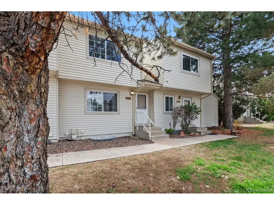 4231 S Mobile Cir #B, Aurora, CO 80013 - #2