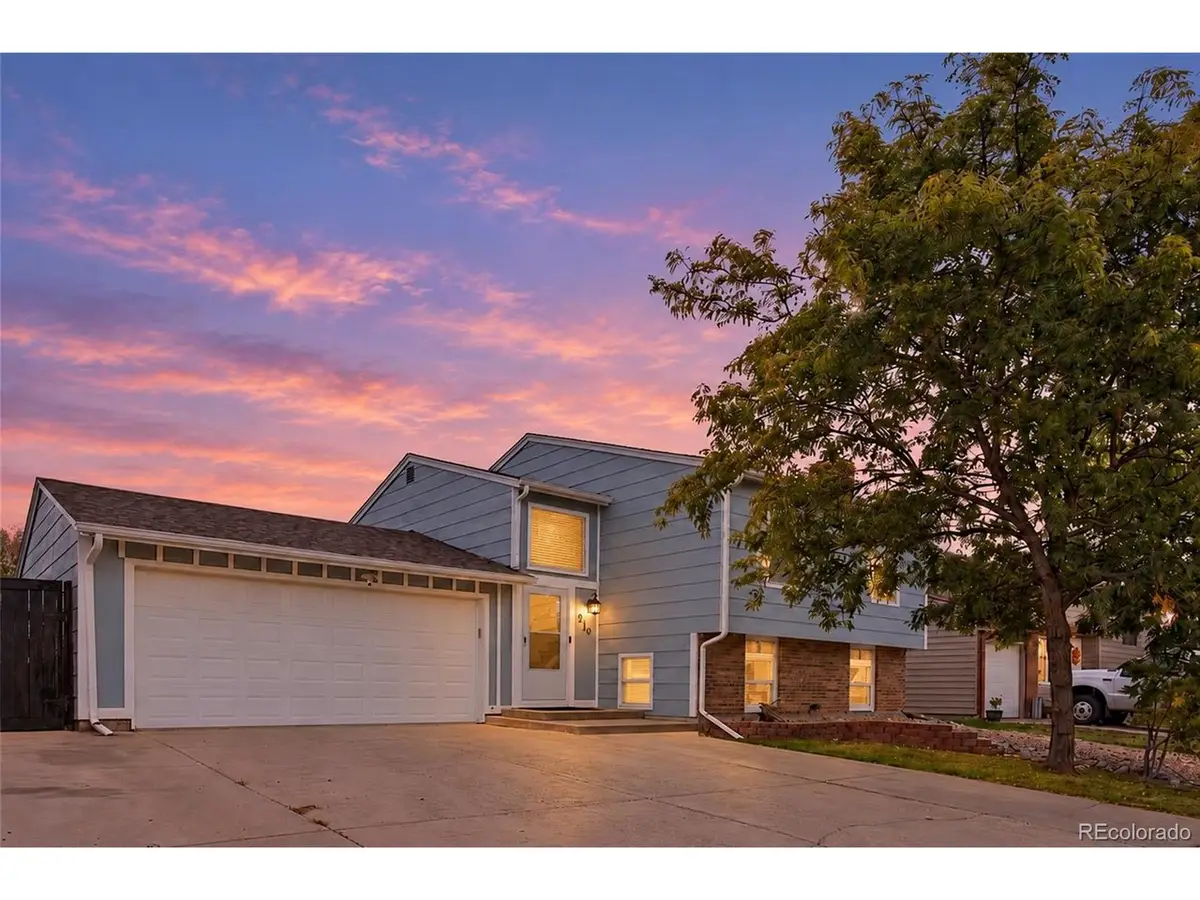 216 Jefferson Dr, Bennett, CO 80102 - #1