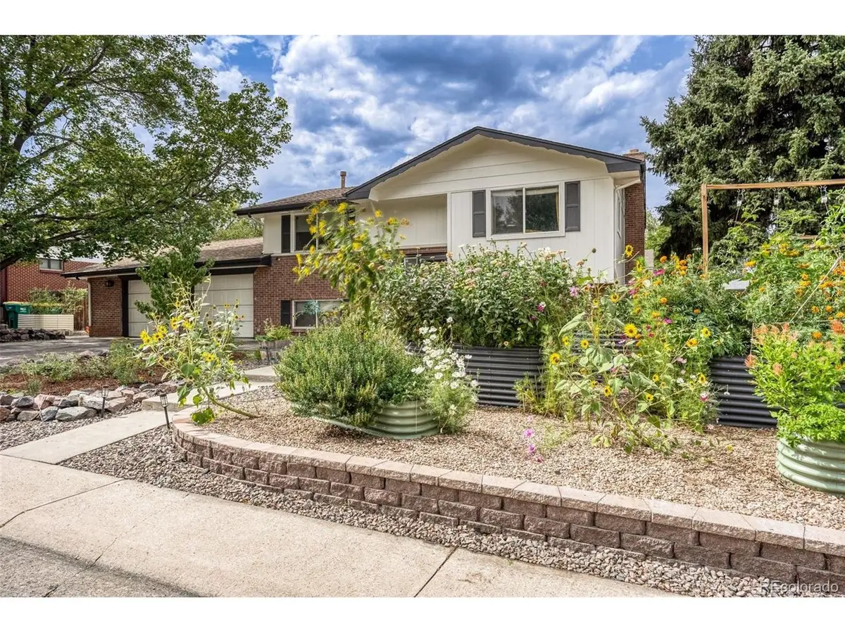 1323 S Dudley St, Lakewood, CO 80232 - #1