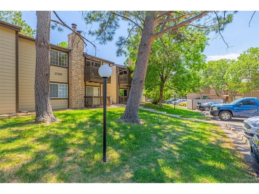 1760 S Pitkin Cir #B, Aurora, CO 80017 - #3