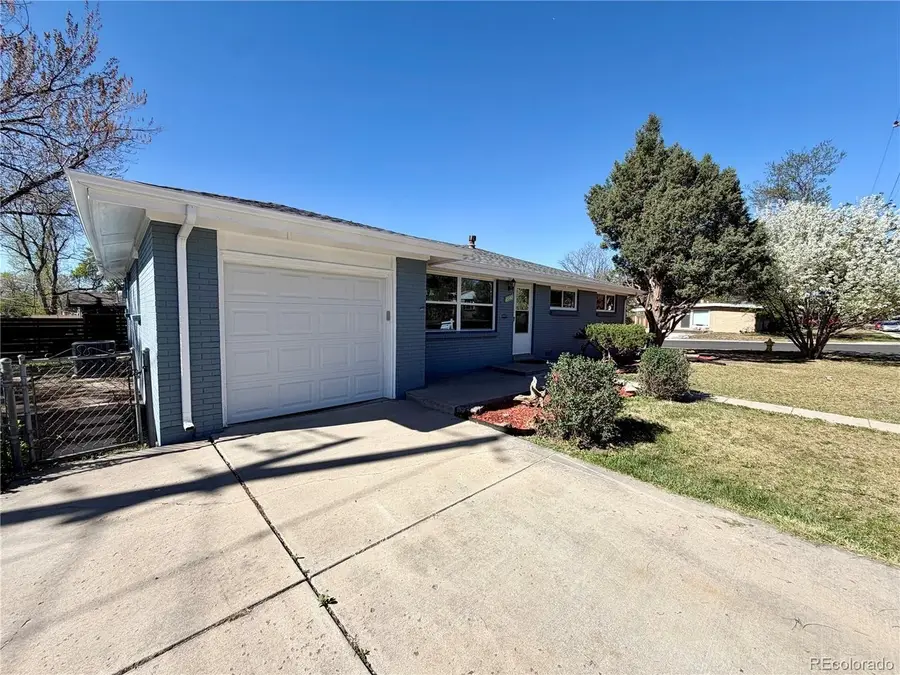 8940 Cole Dr, Arvada, CO 80004 - #2