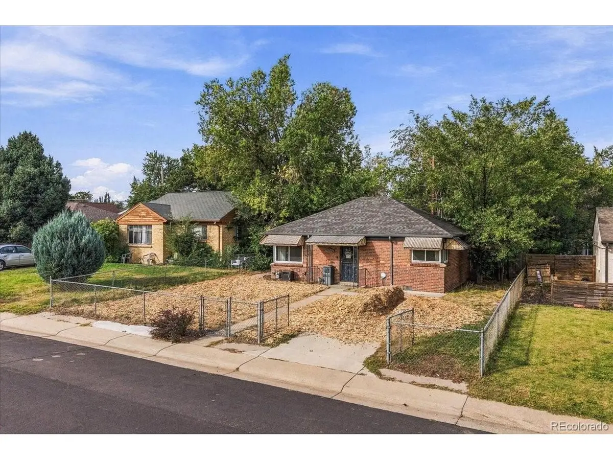 3025 N Adams St, Denver, CO 80205 - #1