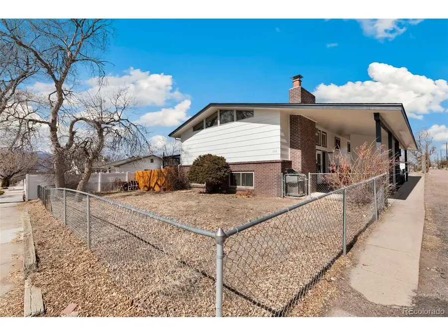 1512 E Monument St, Colorado Springs, CO 80909 - #3