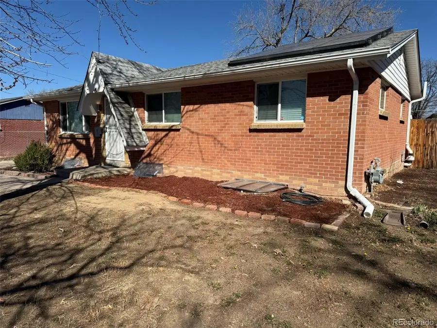 378 S Racine St, Aurora, CO 80012 - #3