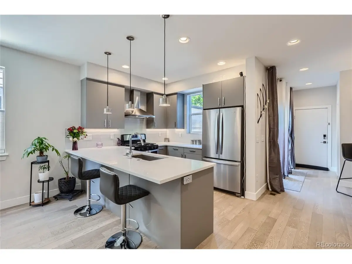 1424 Knox Ct, Denver, CO 80204 - Image #1