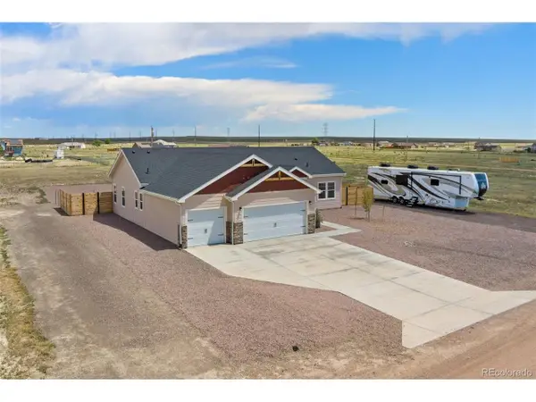 981 E Blackstone Dr, Pueblo, CO 81007