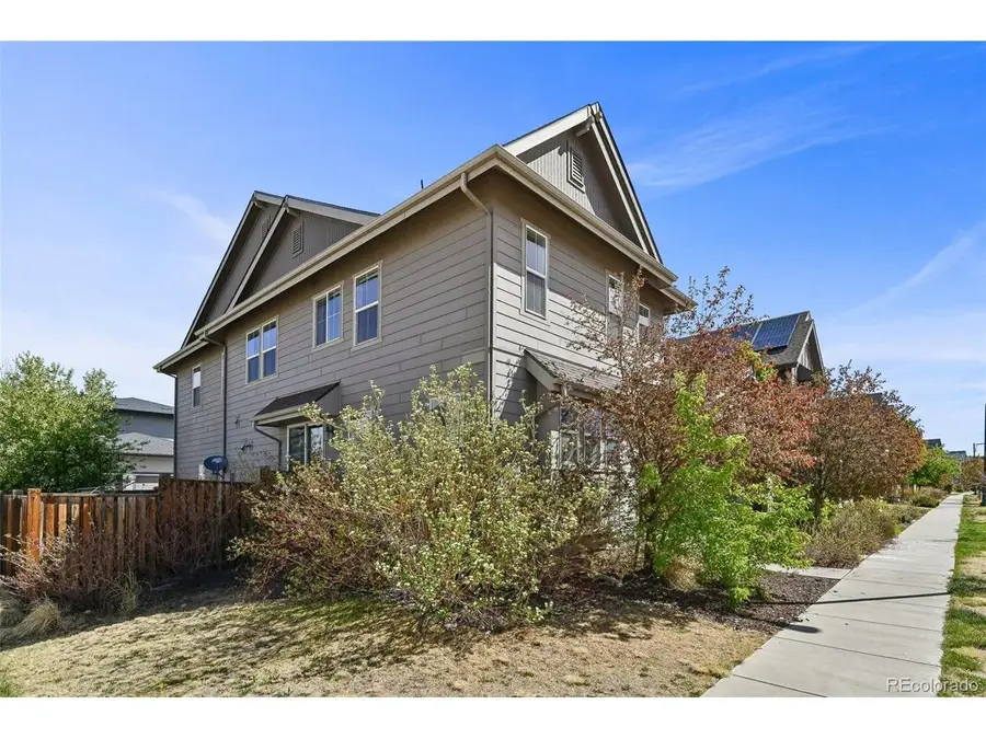 9205 E Prairie Meadow Dr, Denver, CO 80238 - #2
