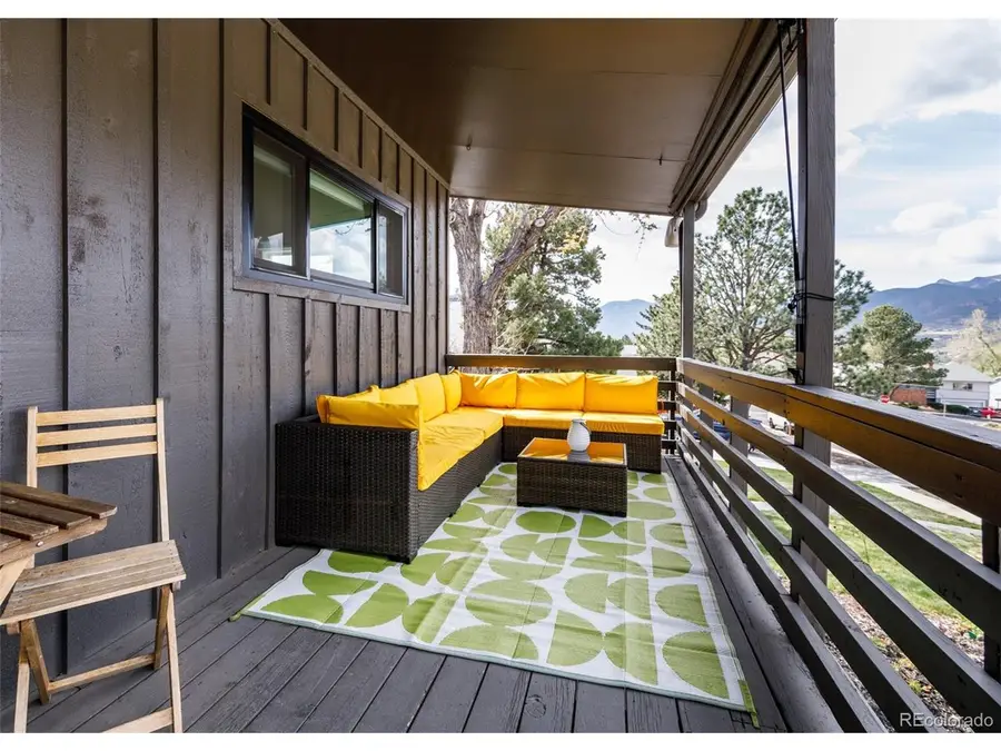 609 Pioneer Ln, Colorado Springs, CO 80904 - #3