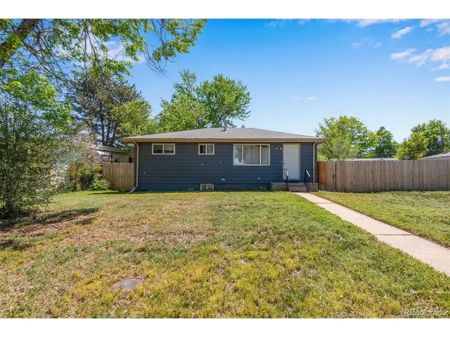 934 Linley Ct, Denver, CO 80204 - Image #2