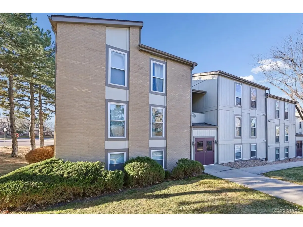 7336 S Xenia Cir #B, Centennial, CO 80112 - Image #1
