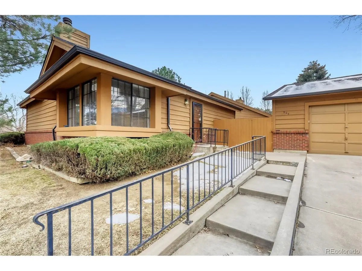 204 S Eagle Cir, Aurora, CO 80012 - #1