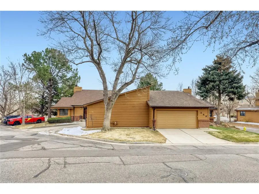 204 S Eagle Cir, Aurora, CO 80012 - #3