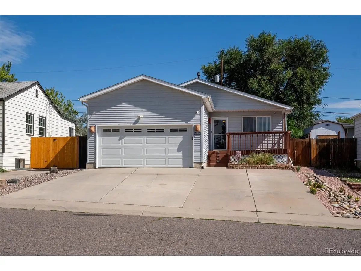 2339 W Hillside Ave, Englewood, CO 80110 - #1