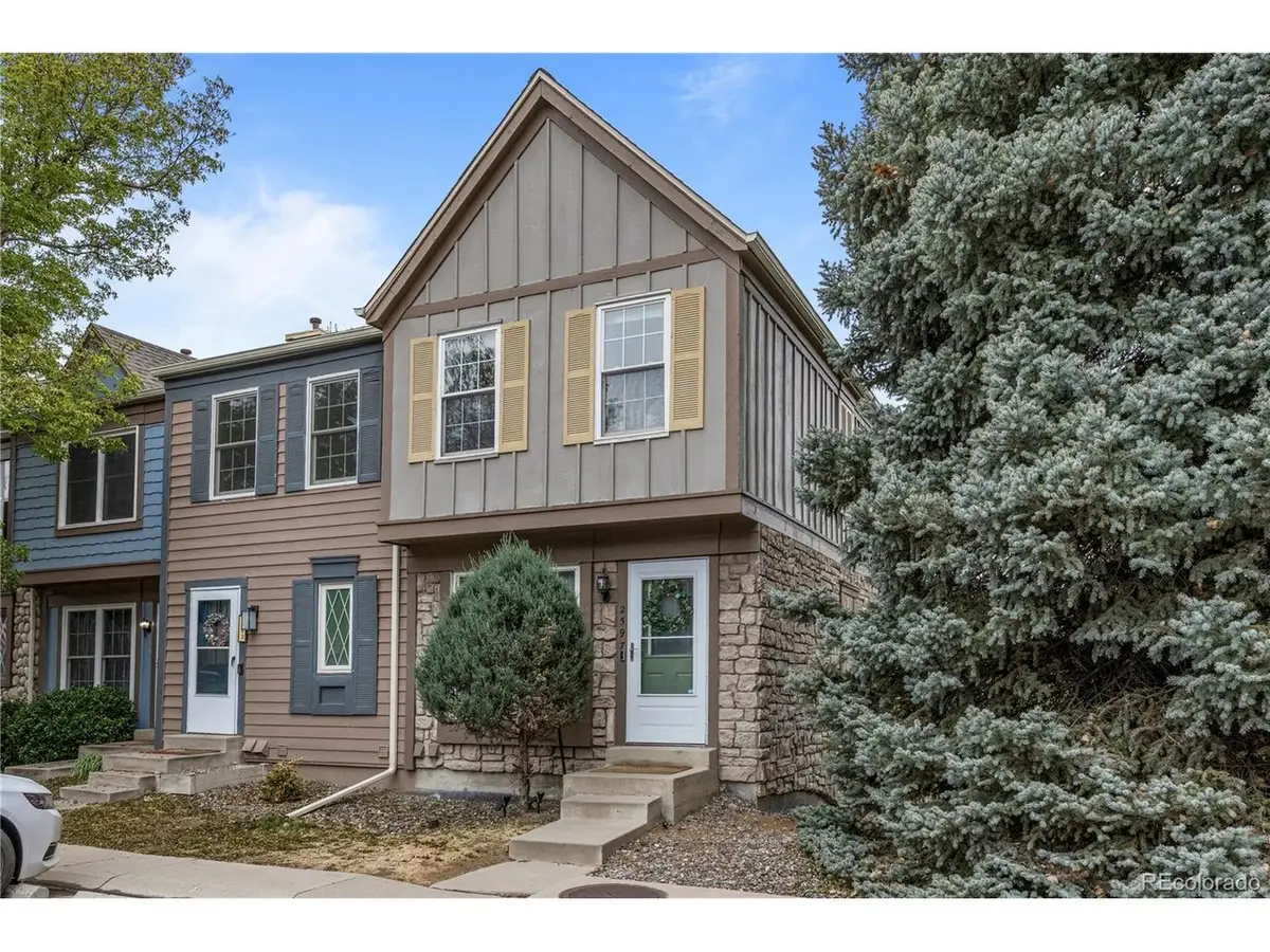 2597 E Nichols Cir, Centennial, CO 80122 - #1