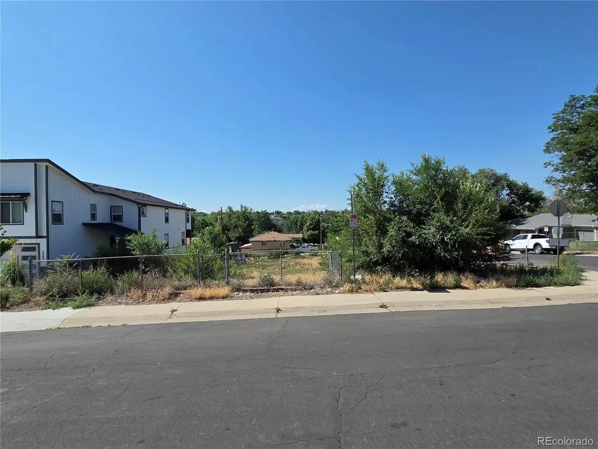 890 Winona Ct, Denver, CO 80204 - #1