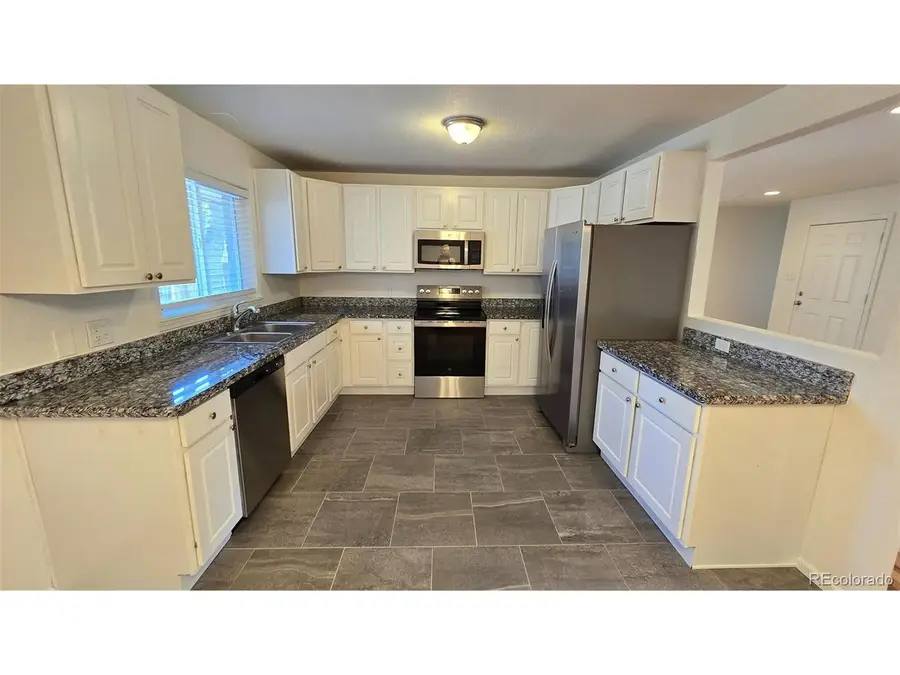 1817 Yuma St, Colorado Springs, CO 80909 - #3