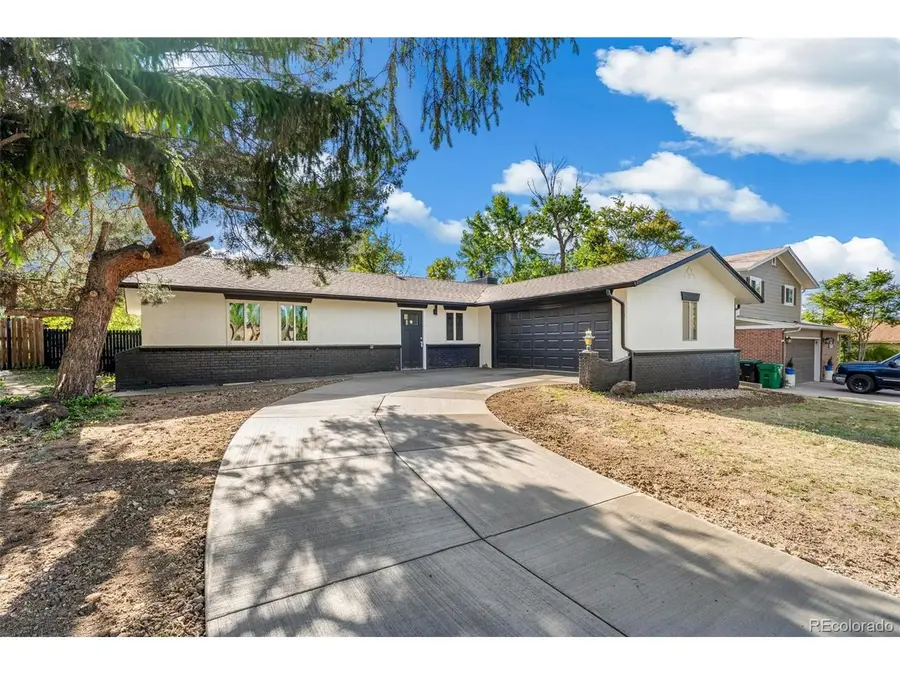 279 S Revere St, Aurora, CO 80012 - #2