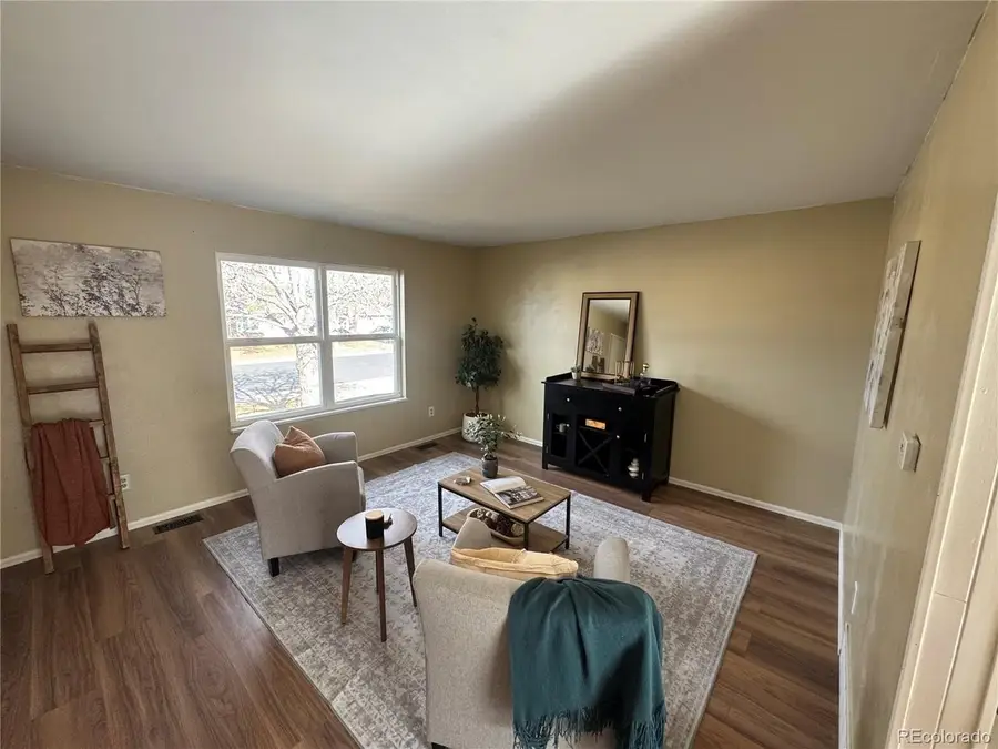 16602 E Gunnison Pl, Aurora, CO 80017 - Image #2