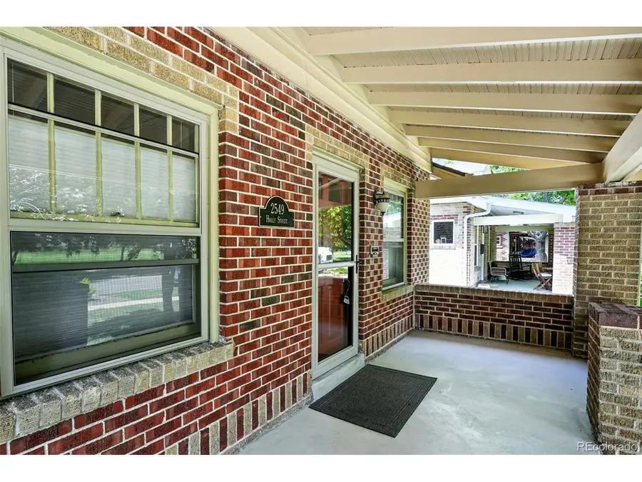 2549 Holly St, Denver, CO 80207 - #2