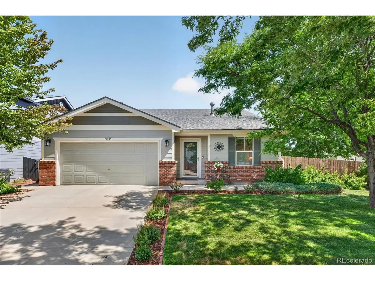 15895 Robins Dr, Denver, CO 80239 - #1