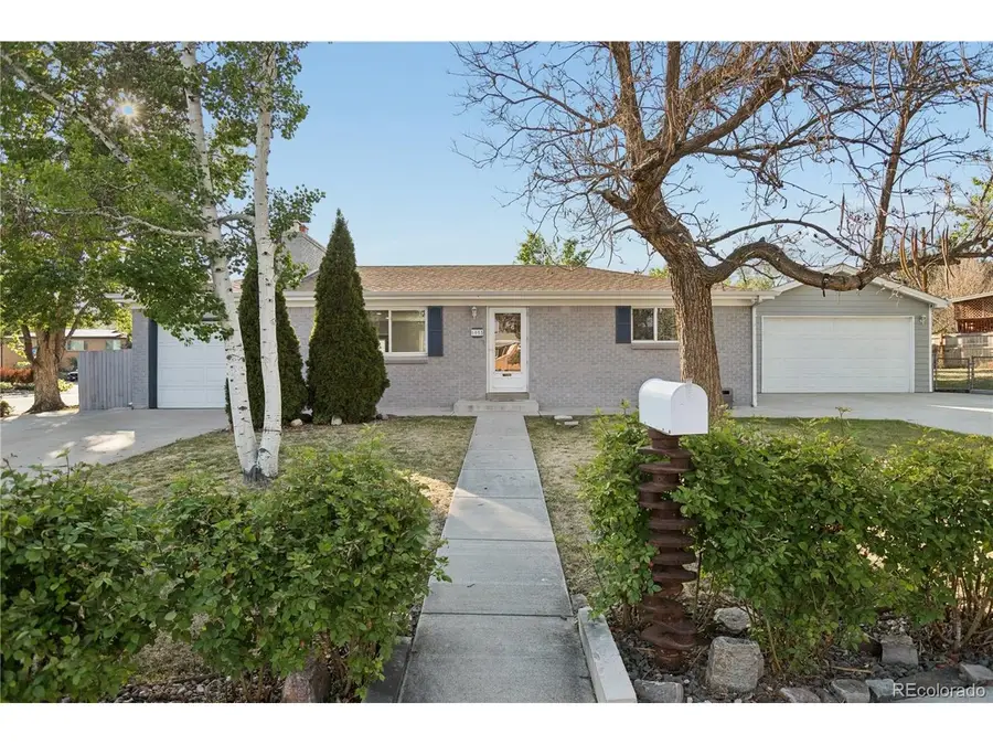 6055 Benton St, Arvada, CO 80003 - #2