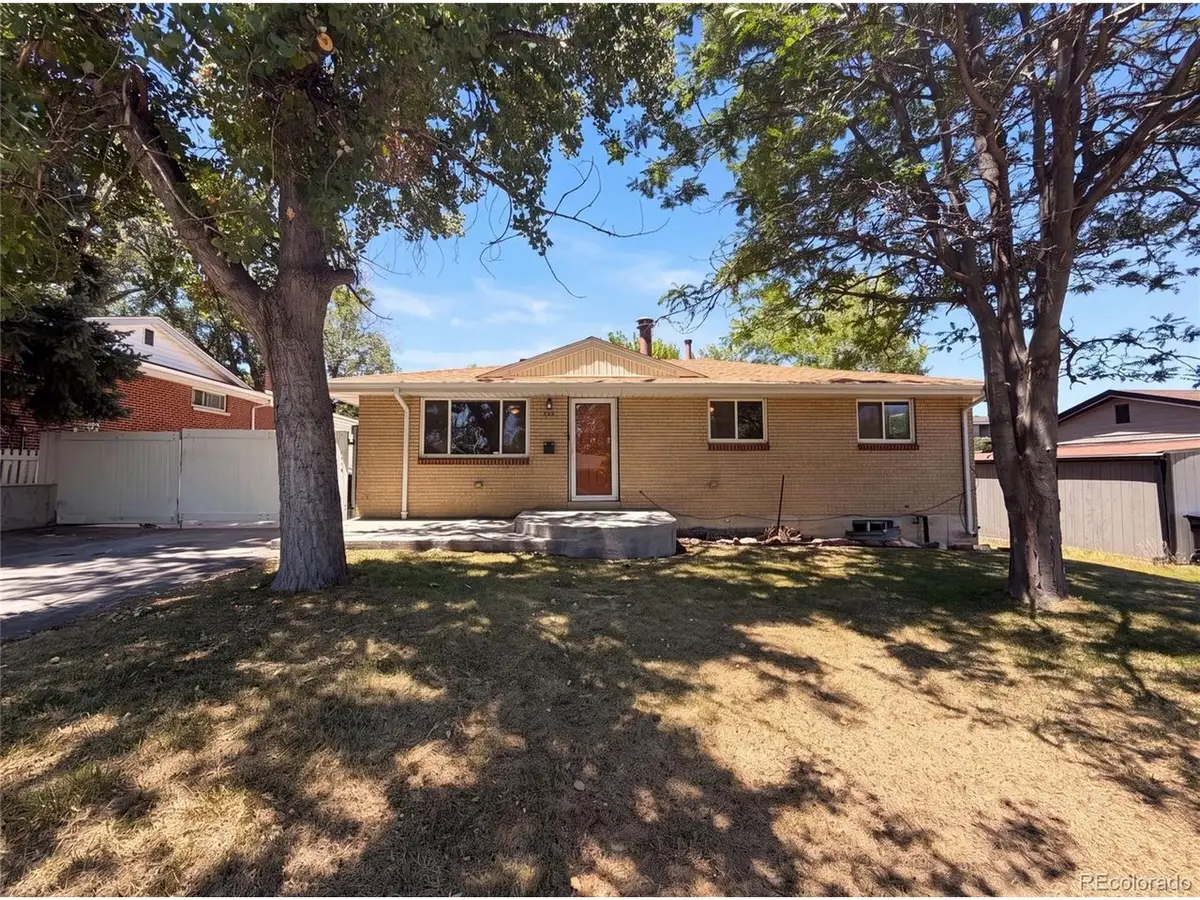 5667 Johnson St, Arvada, CO 80002 - #1