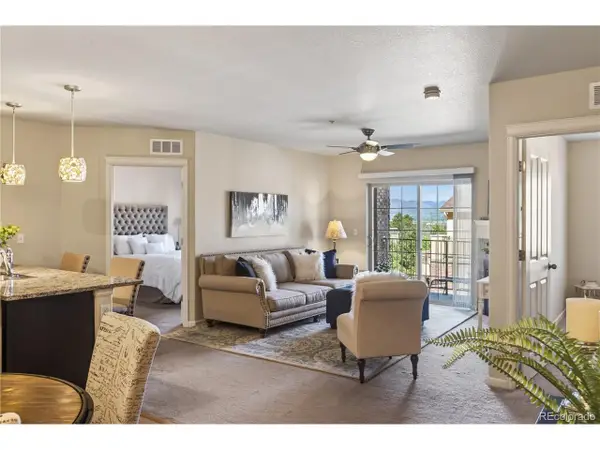 1062 Rockhurst Dr #202, Highlands Ranch, CO 80129
