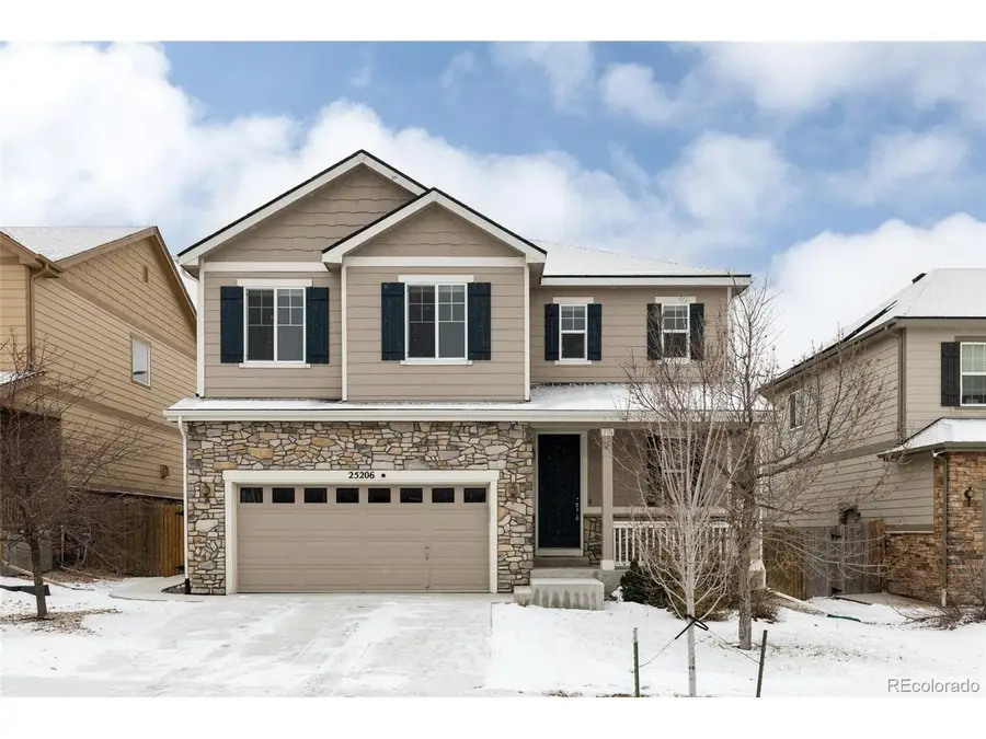 25206 E Lake Dr, Aurora, CO 80016 - Image #2