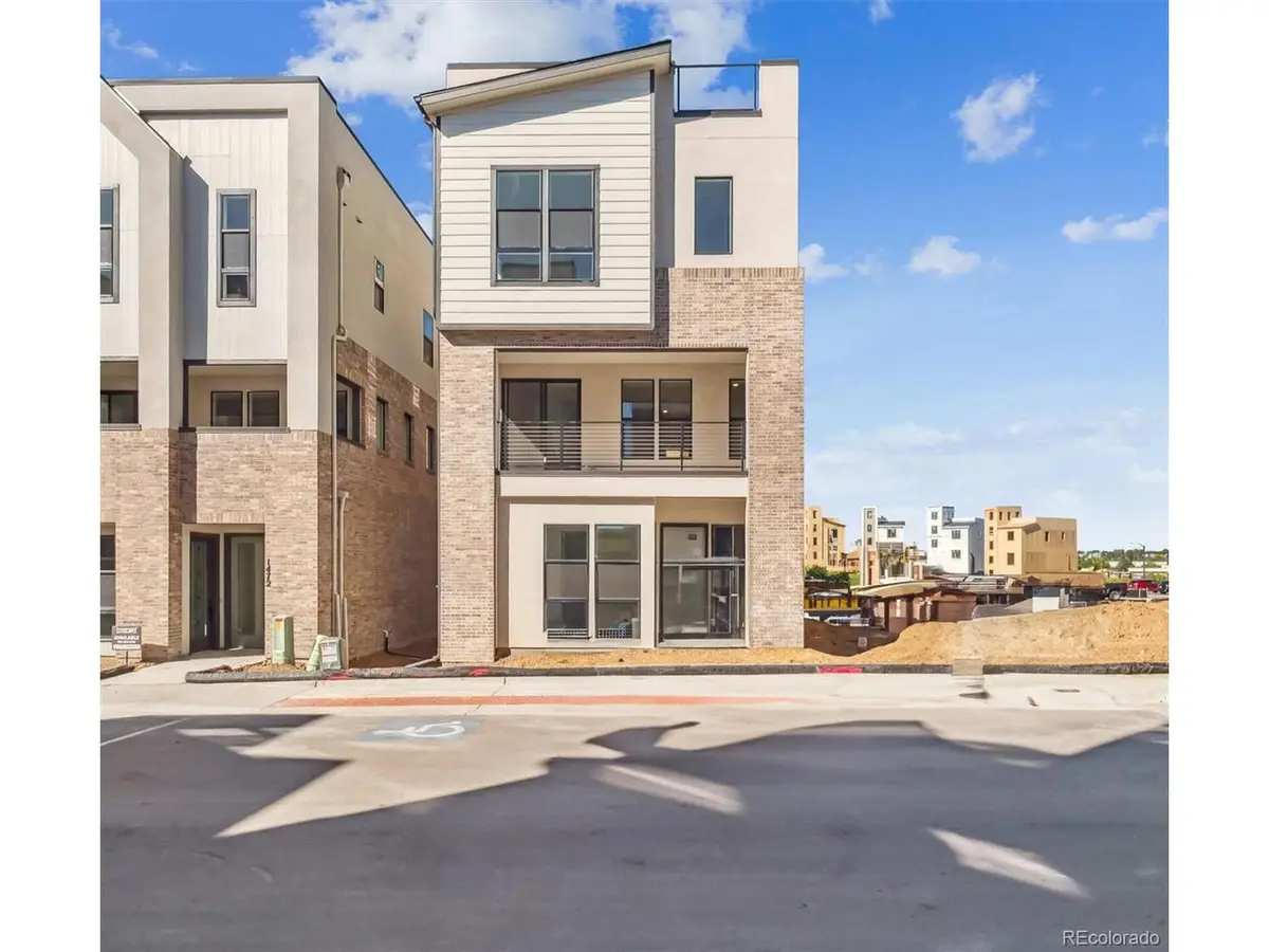 11466 E Briarwood Cir, Centennial, CO 80112 - #1