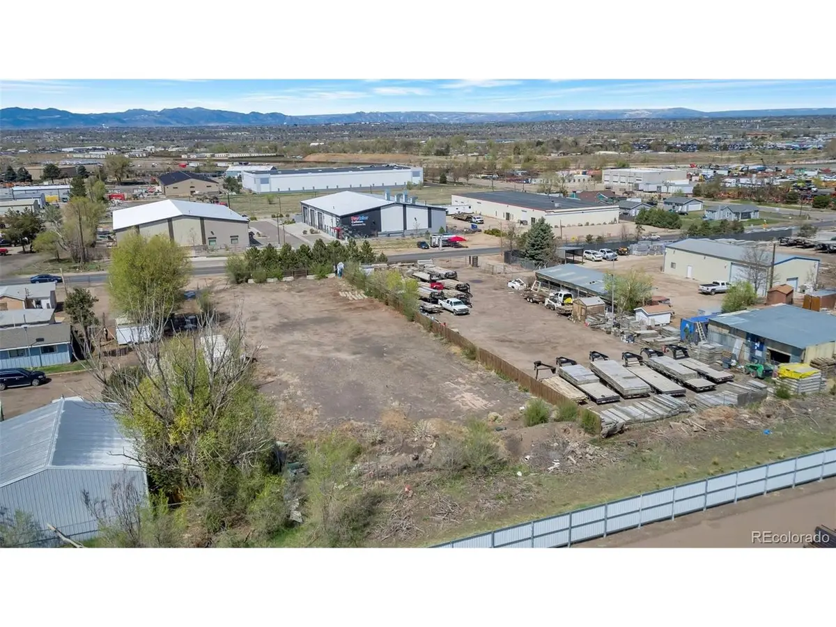 8550 Rosemary St, Commerce City, CO 80022 - #1