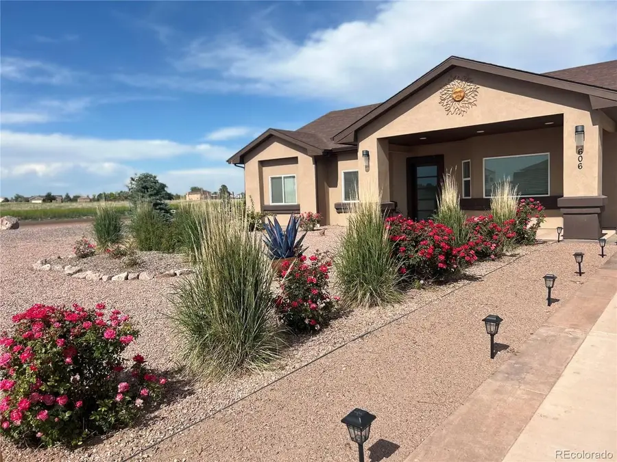 606 S Calaveras Dr, Pueblo, CO 81007 - #2