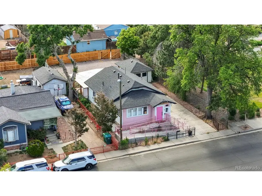 1530 Geneva St, Aurora, CO 80010 - #2