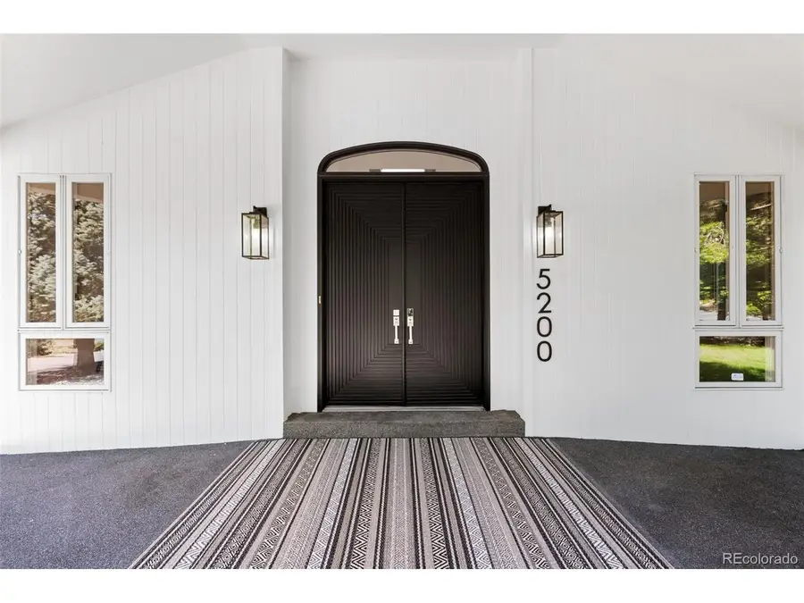 5200 Sunset Dr, Littleton, CO 80123 - Image #2