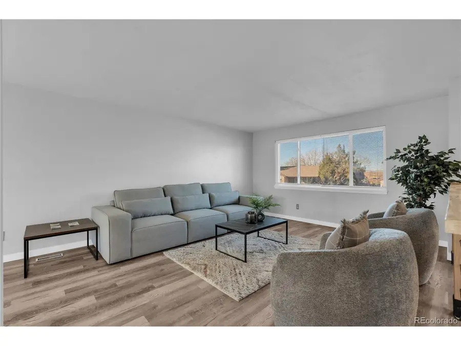 3348 S Elkhart St, Aurora, CO 80014 - Image #3