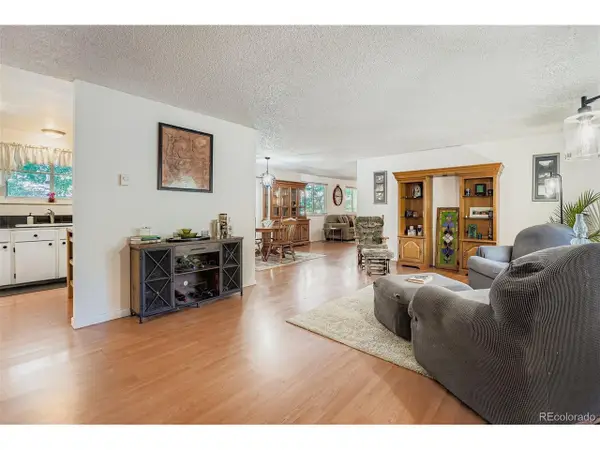 16673 E Louisiana Dr, Aurora, CO 80017