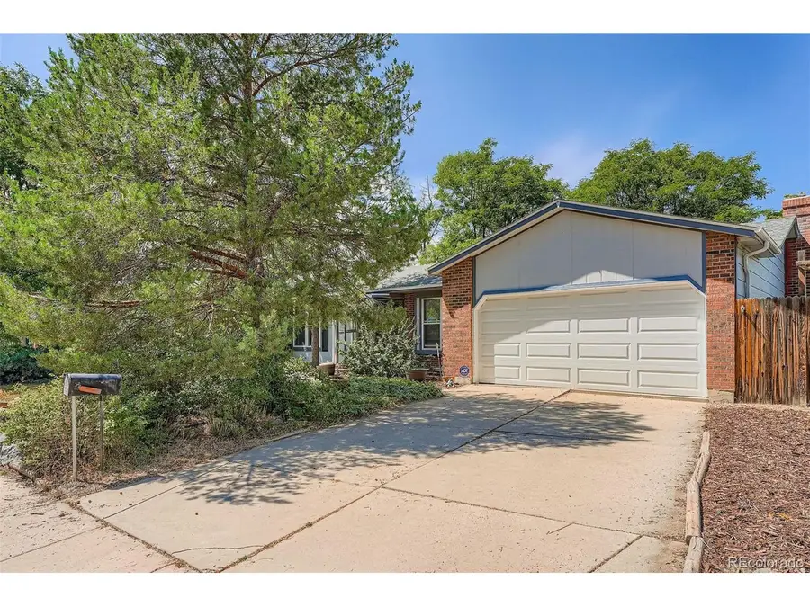 16673 E Louisiana Dr, Aurora, CO 80017 - Image #2