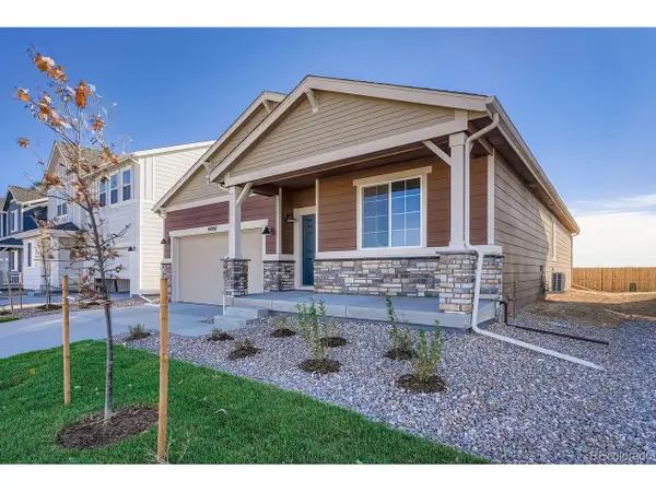 54960 E 27 Ave, Strasburg, CO 80136