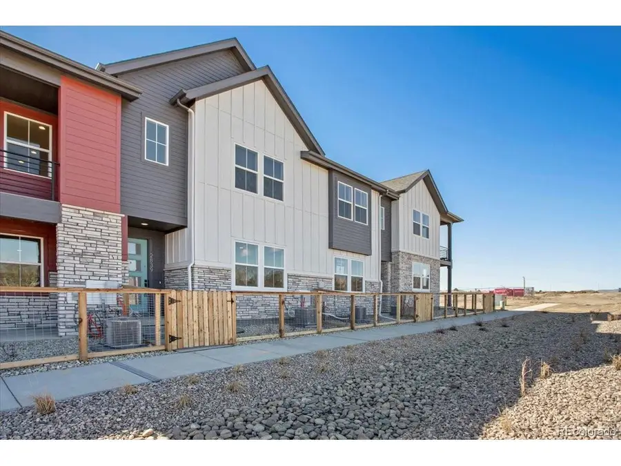 2839 E 103rd Dr, Thornton, CO 80229 - Image #2