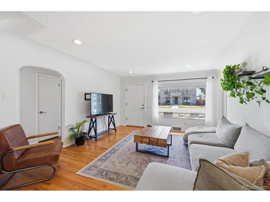 1055 S Garfield St, Denver, CO 80209 - #2