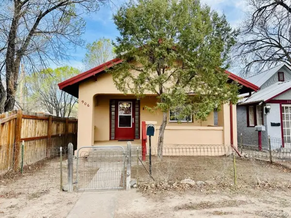 906 9th St, Alamosa, CO 81101